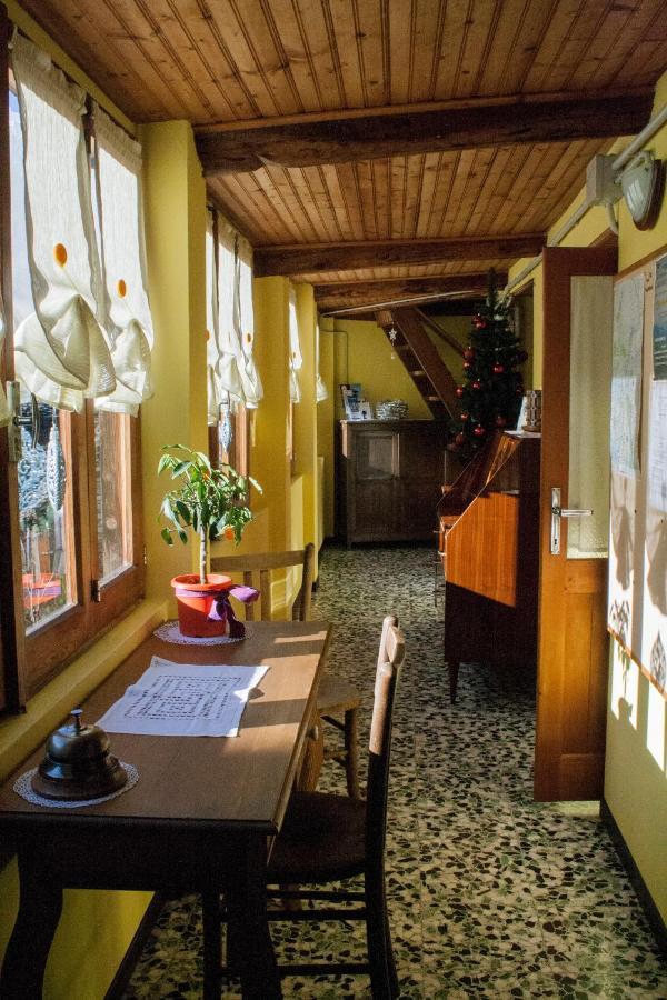 B&B Casa Quaroni Anzino Eksteriør billede