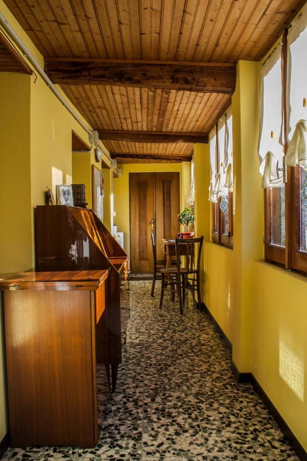 B&B Casa Quaroni Anzino Eksteriør billede