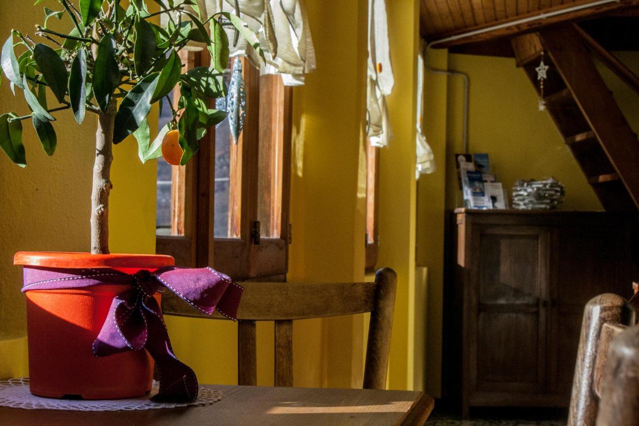 B&B Casa Quaroni Anzino Eksteriør billede